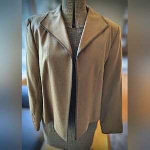 Herve Benard 98% wool, lightweight blazer. Women's size 10